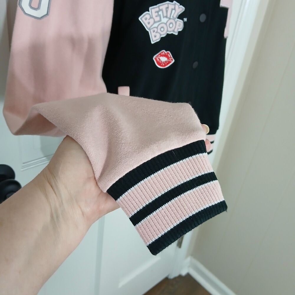 ​Universal Studios Betty Boop Varsity Jacket Large Pink Black Hoodie Letterman - Picture 5 of 16